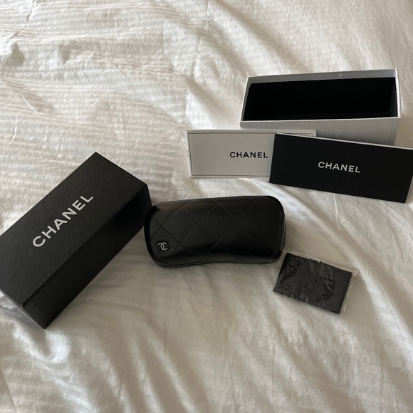 Authentic Chanel Sunglasses - vintage olive green main image 5
